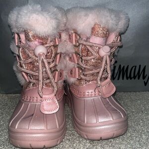 London Fog Collection, toddler girls size 6t, pink snow boots